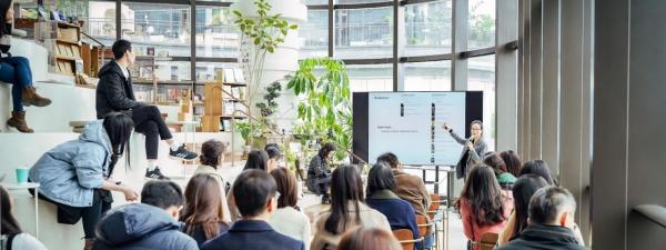 Scholars Share Their Research at Marketing Science Salon